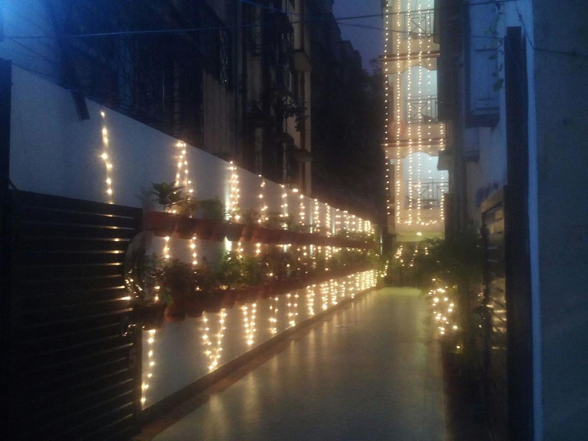 Oyo 662 Hotel Comfotel Calcutta Exteriör bild